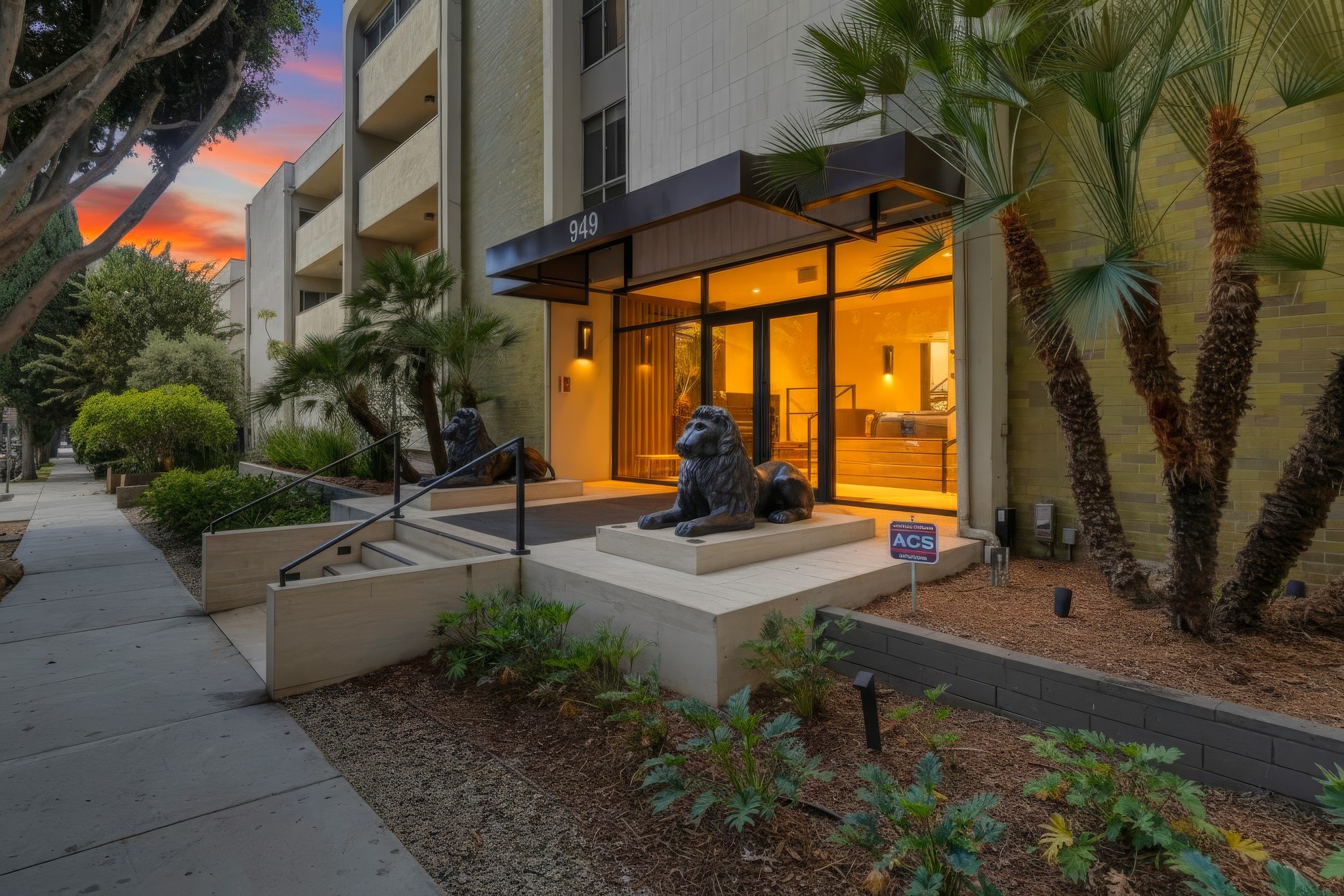 Virtual tour photo 62 of 62 for 949 Kings Rd Apt 308