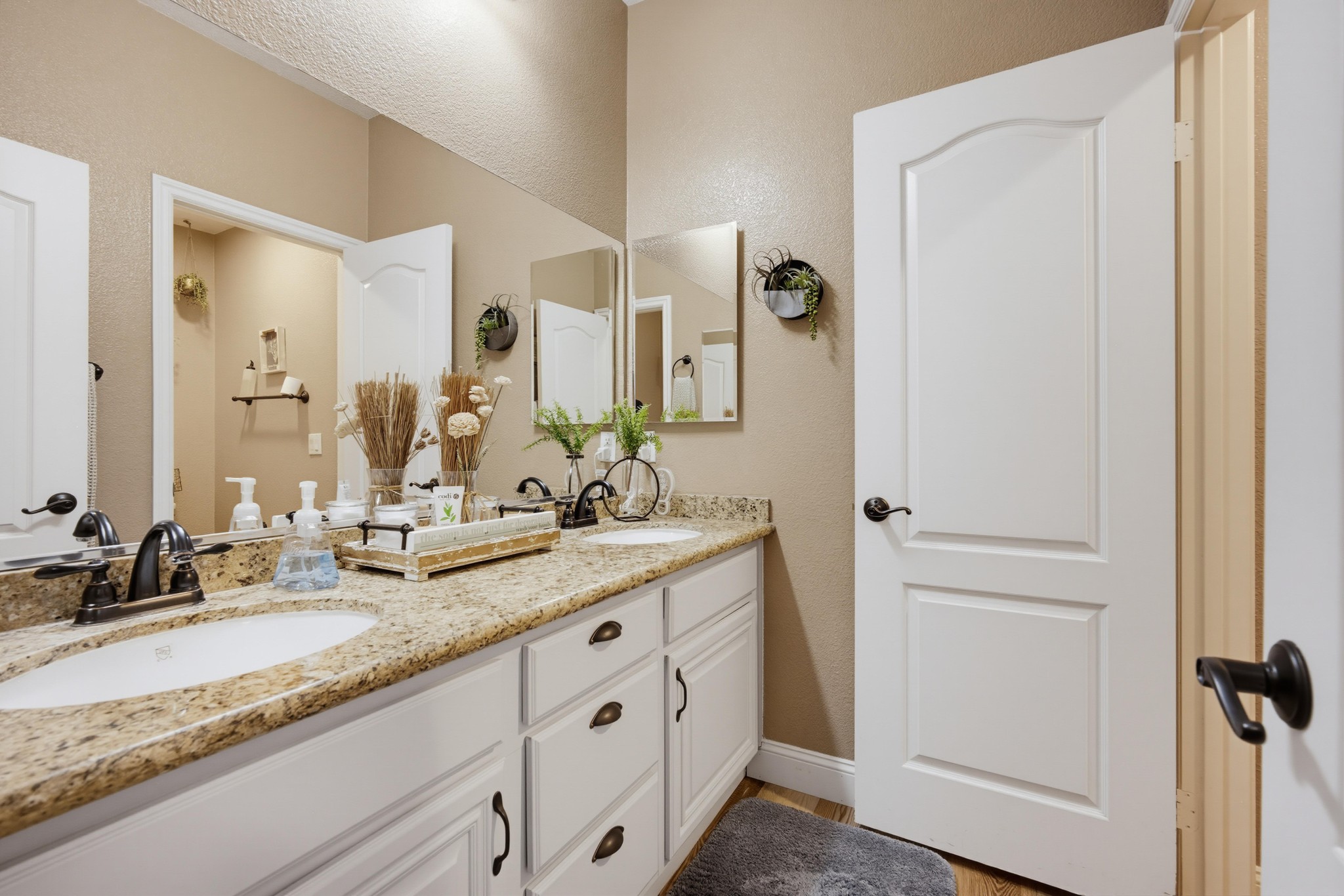 Virtual tour photo 26 of 64 for 950 Brownie Way