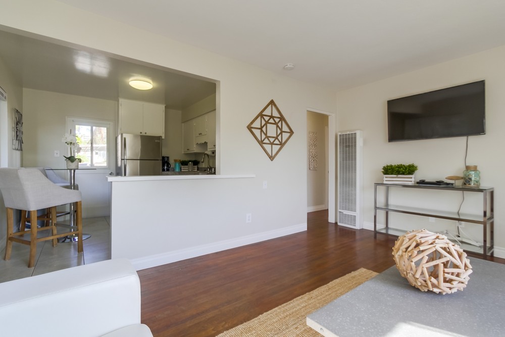 Virtual tour photo 10 of 28 for 950 Missouri St