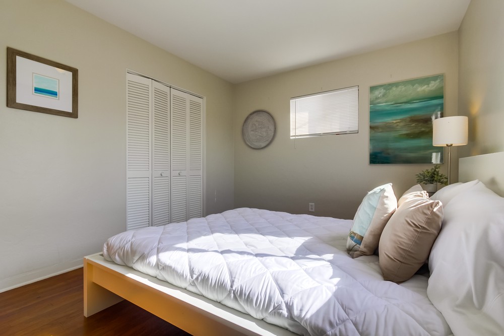 Virtual tour photo 23 of 28 for 950 Missouri St