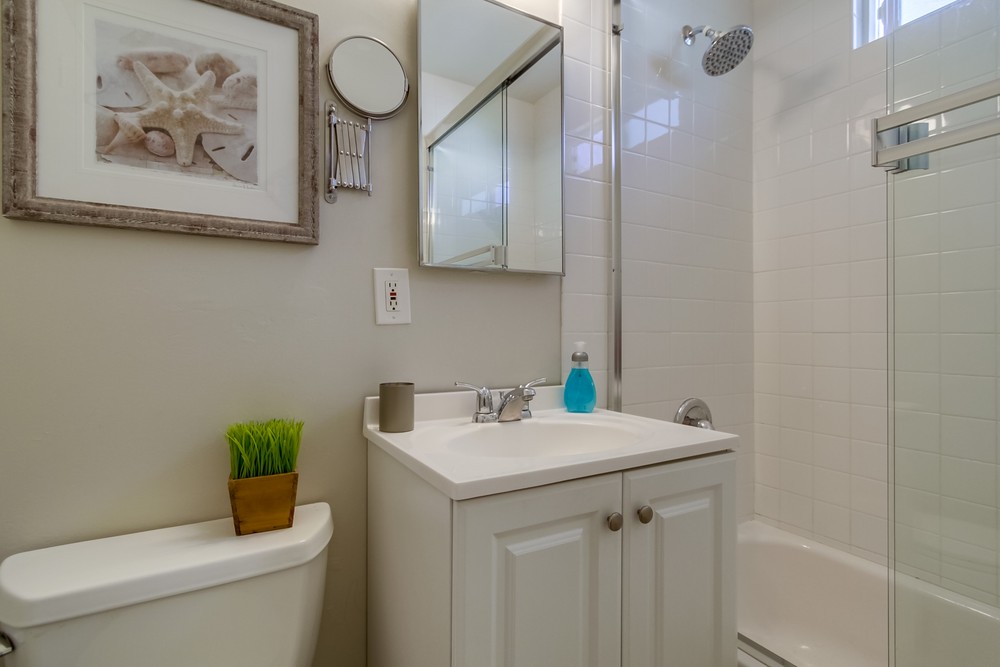 Virtual tour photo 26 of 28 for 950 Missouri St