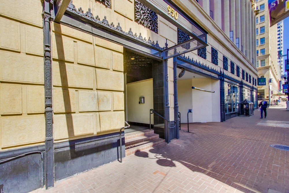 Virtual tour photo 7 of 38 for 950 Sixth Ave #542