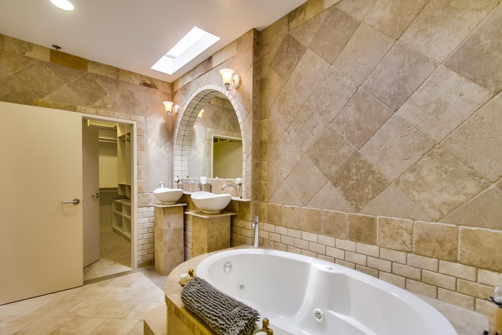 Virtual tour photo 37 of 38 for 950 Sixth Ave #542