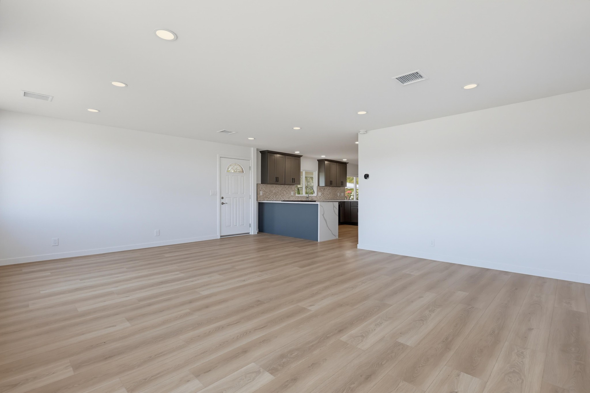 Virtual tour photo 14 of 72 for 9500 Harritt Rd