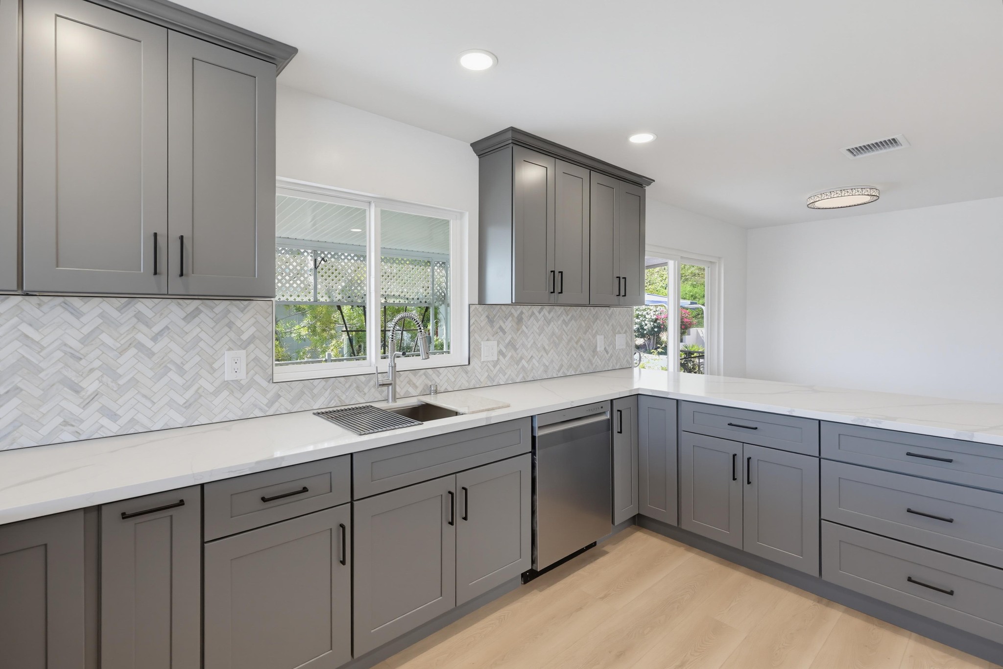 Virtual tour photo 18 of 72 for 9500 Harritt Rd