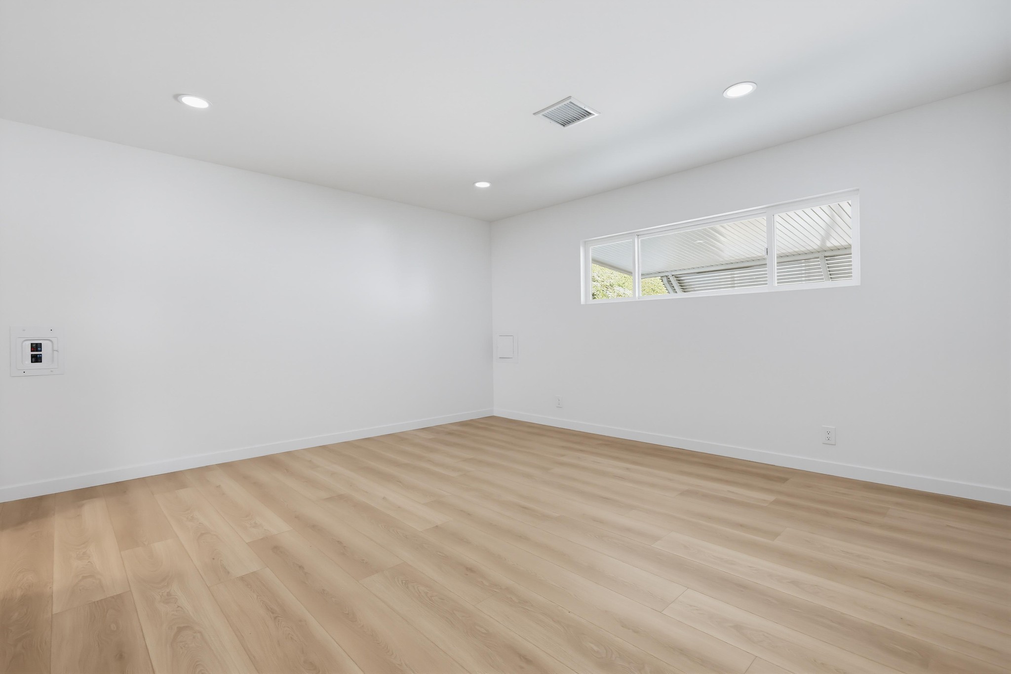 Virtual tour photo 28 of 72 for 9500 Harritt Rd