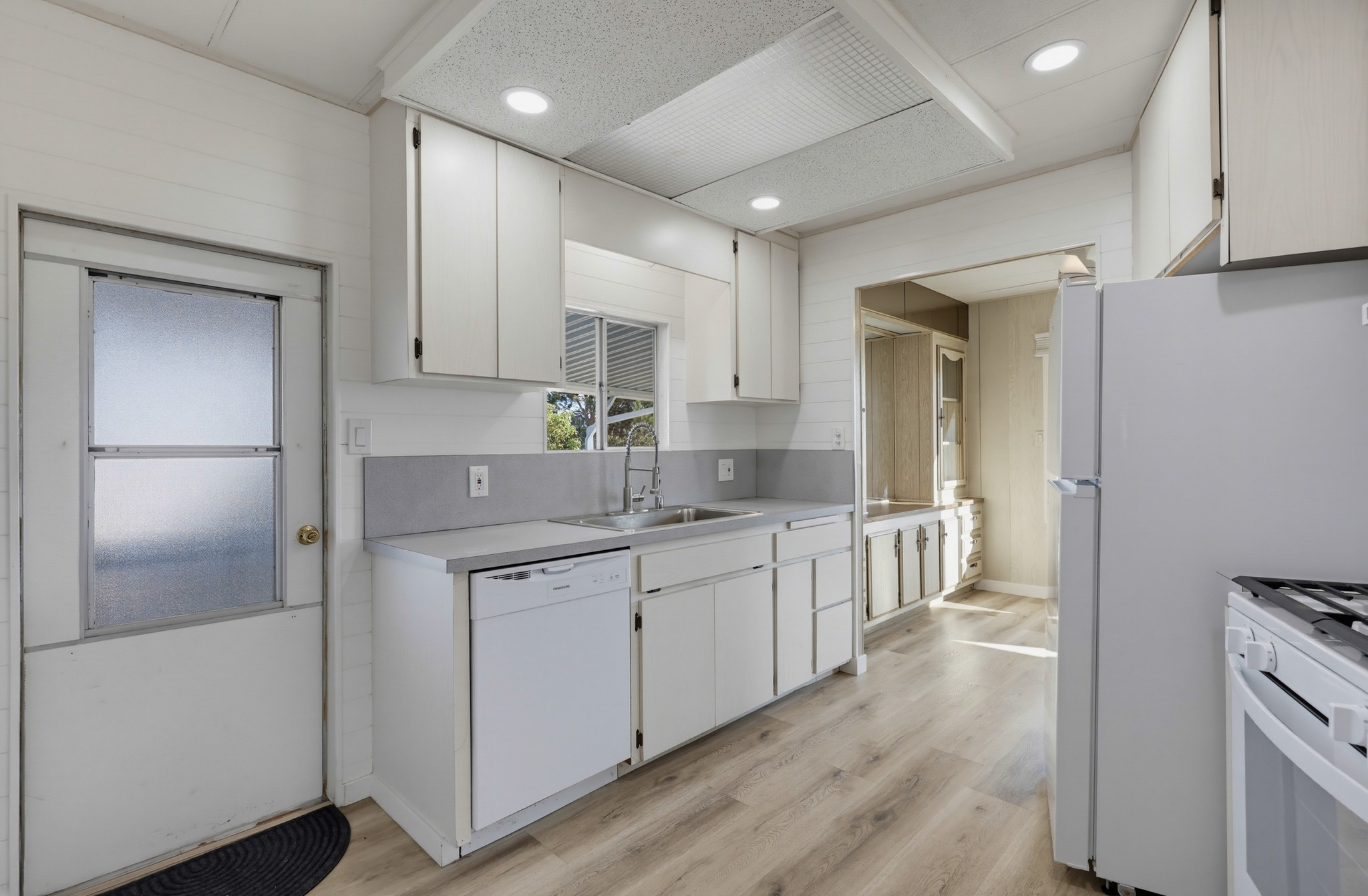 Virtual tour photo 24 of 60 for 9500 Harritt Rd Spc 108