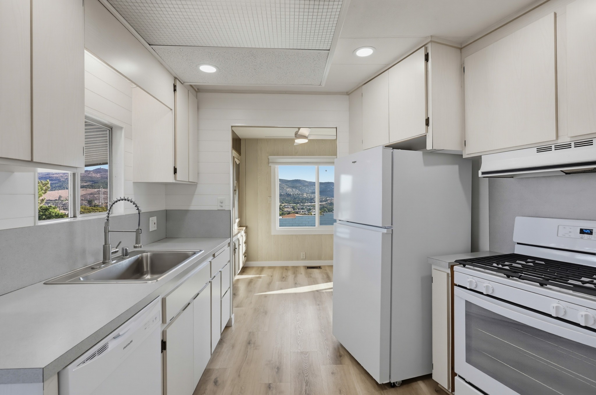Virtual tour photo 26 of 60 for 9500 Harritt Rd Spc 108