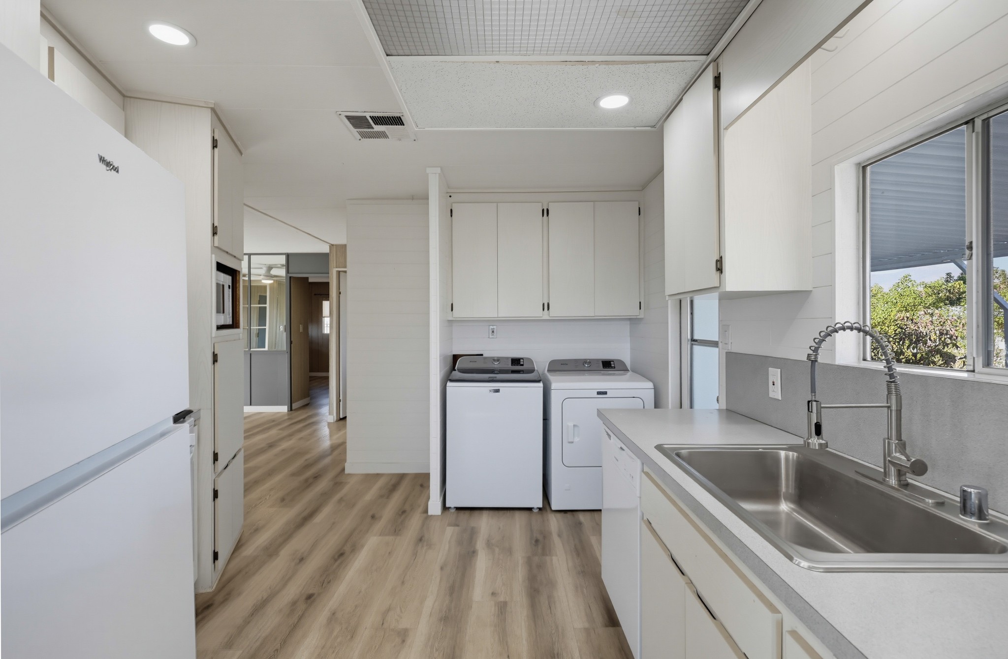 Virtual tour photo 30 of 60 for 9500 Harritt Rd Spc 108