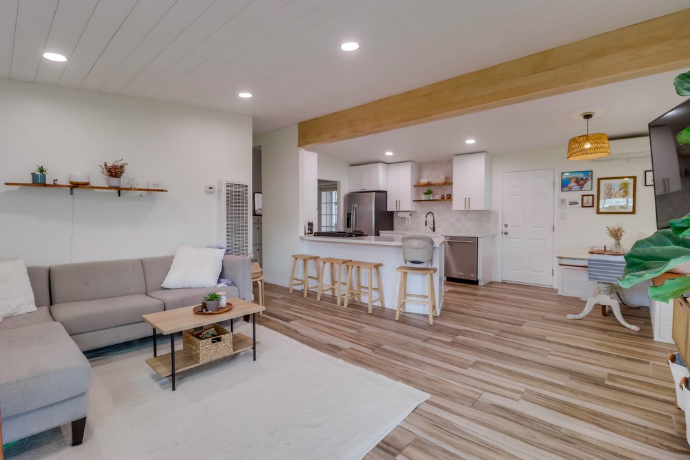 Virtual tour photo 9 of 68 for 951 14th St