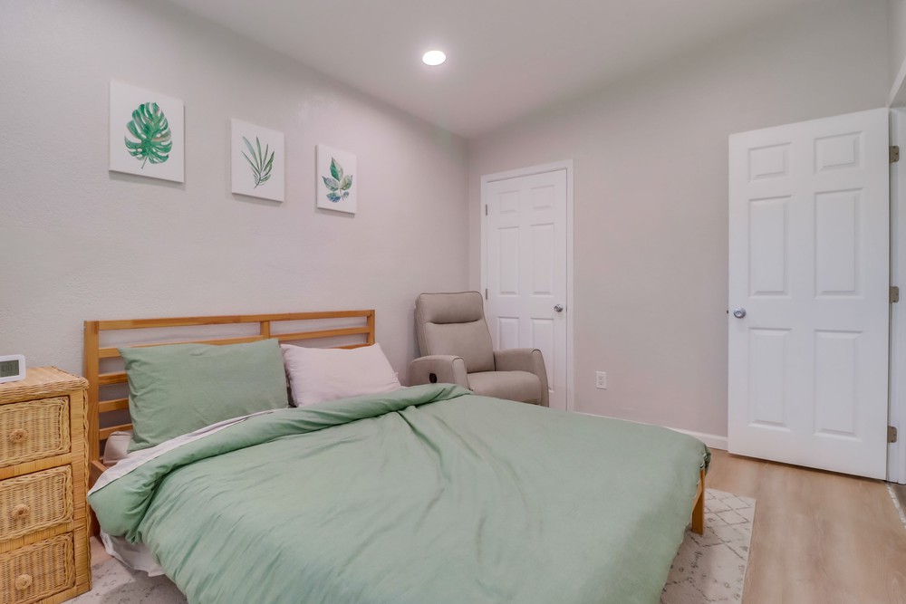 Virtual tour photo 17 of 68 for 951 14th St