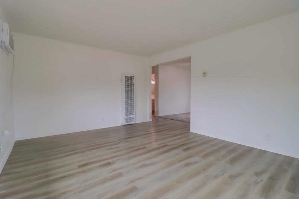 Virtual tour photo 35 of 68 for 951 14th St