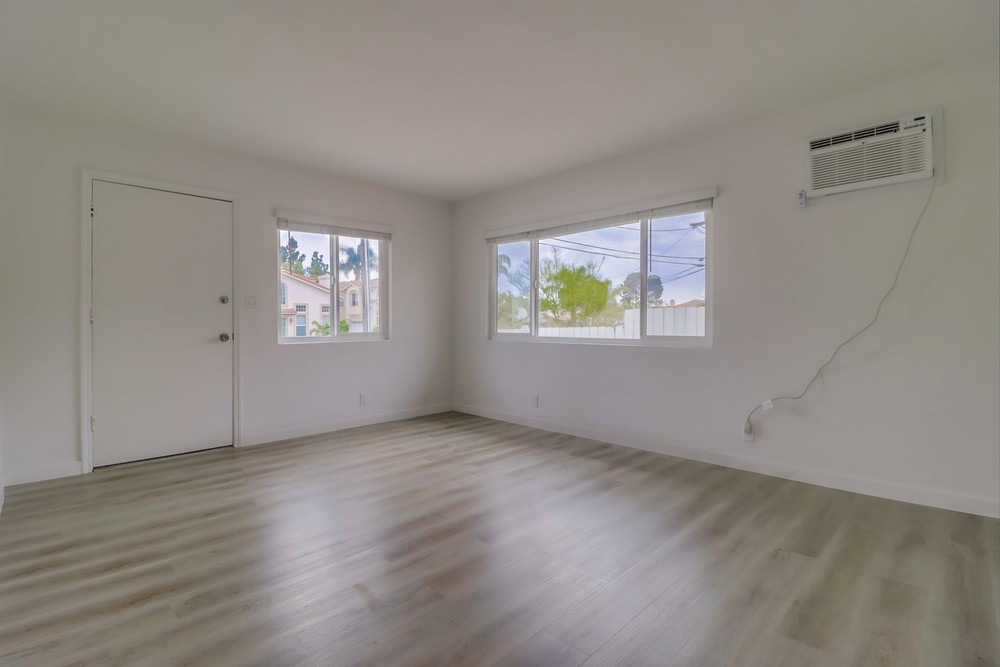 Virtual tour photo 37 of 68 for 951 14th St