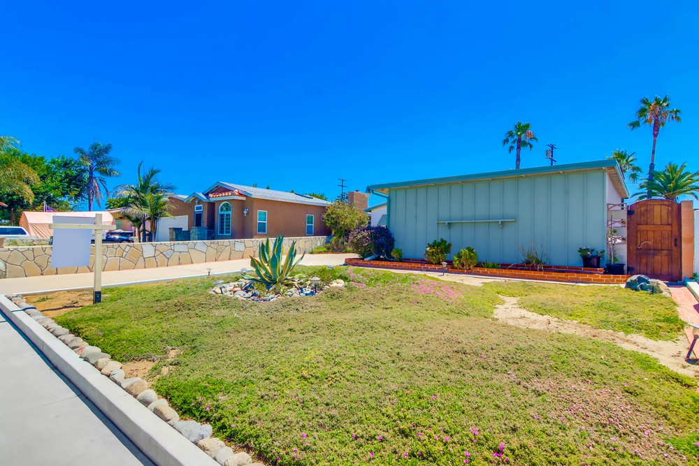 Virtual tour photo 3 of 50 for 951 Granger St