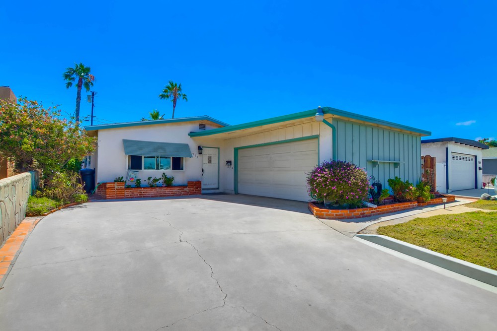 Virtual tour photo 4 of 50 for 951 Granger St