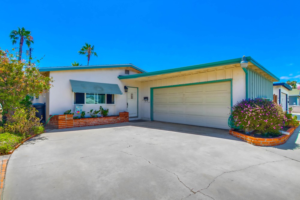 Virtual tour photo 5 of 50 for 951 Granger St