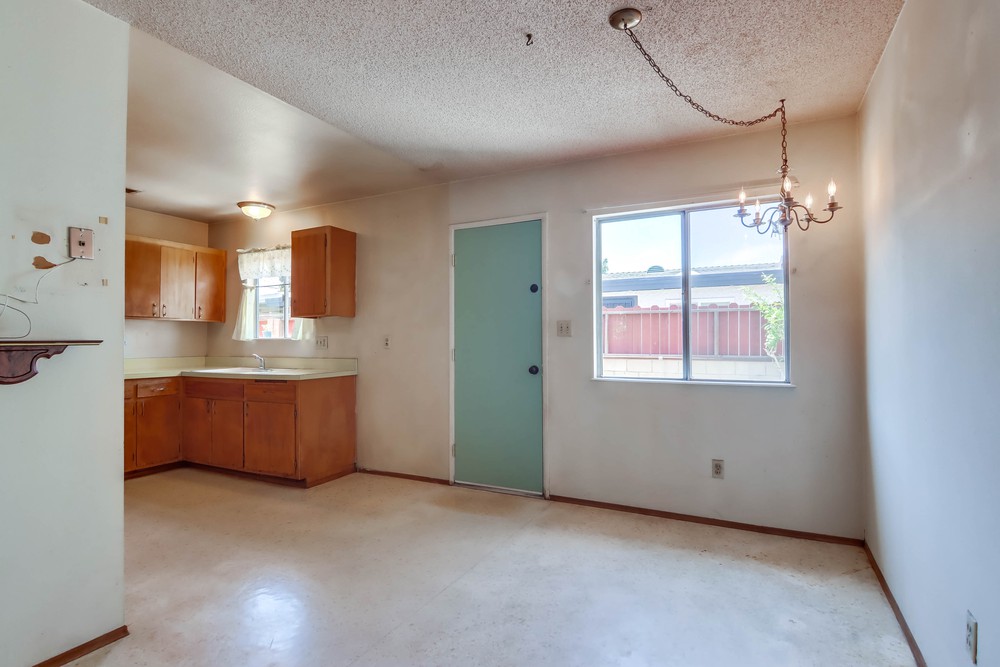 Virtual tour photo 12 of 50 for 951 Granger St
