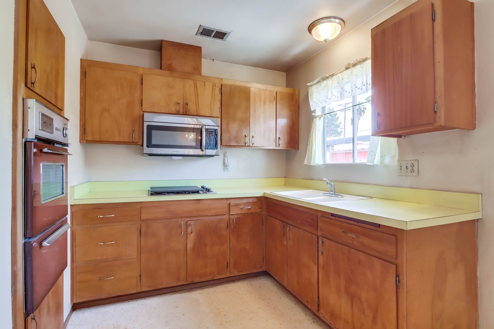 Virtual tour photo 16 of 50 for 951 Granger St