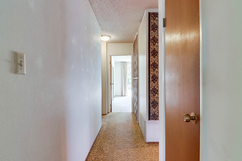 Virtual tour photo 20 of 50 for 951 Granger St