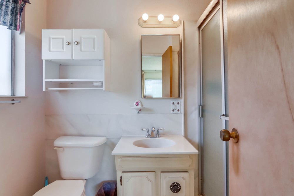 Virtual tour photo 26 of 50 for 951 Granger St