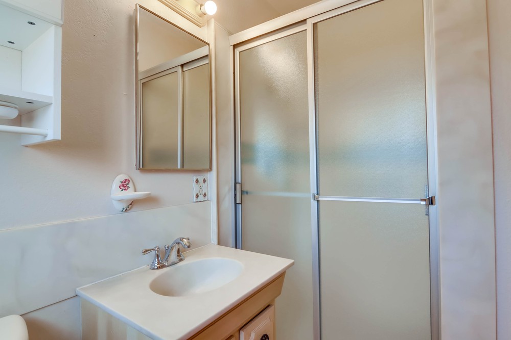 Virtual tour photo 27 of 50 for 951 Granger St