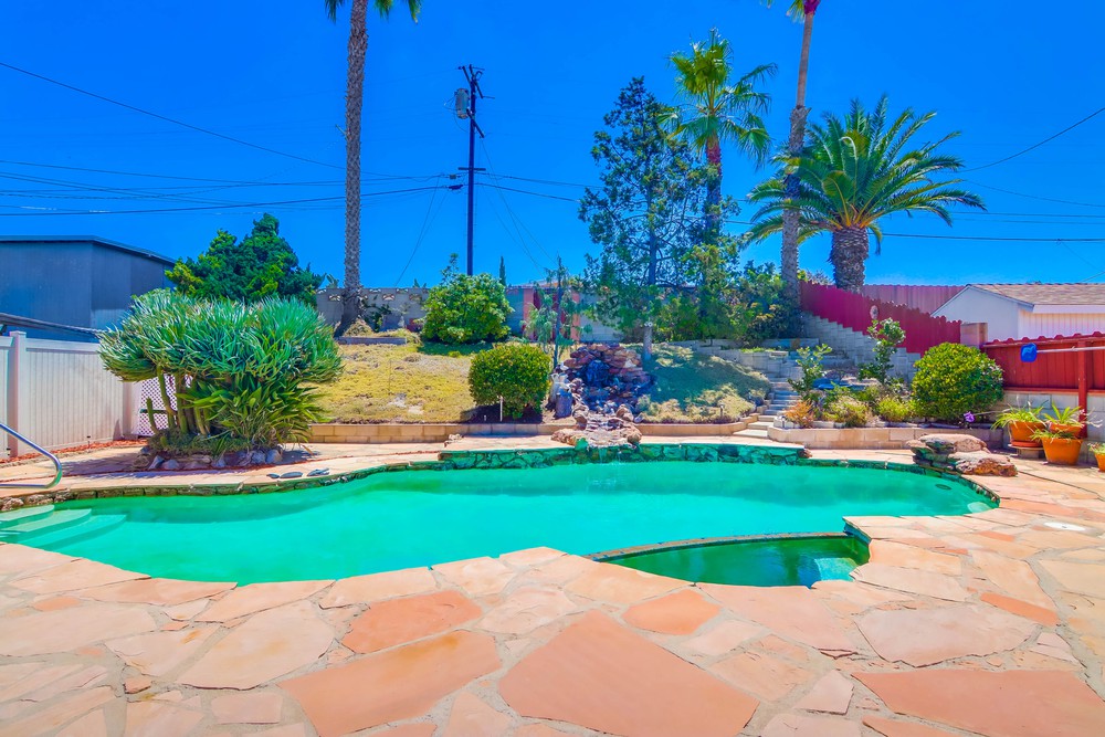 Virtual tour photo 42 of 50 for 951 Granger St