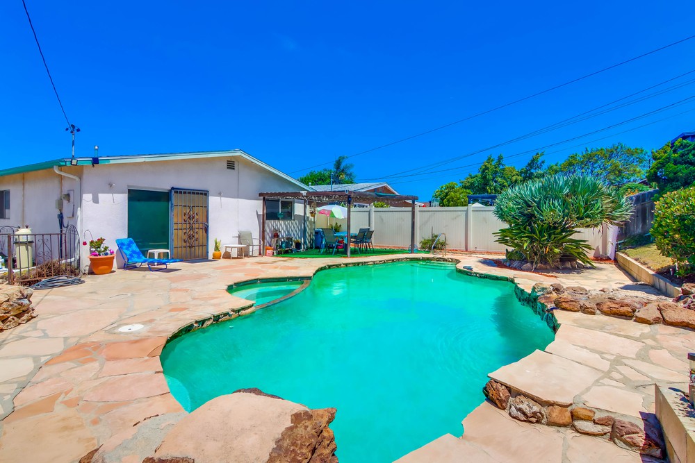 Virtual tour photo 50 of 50 for 951 Granger St