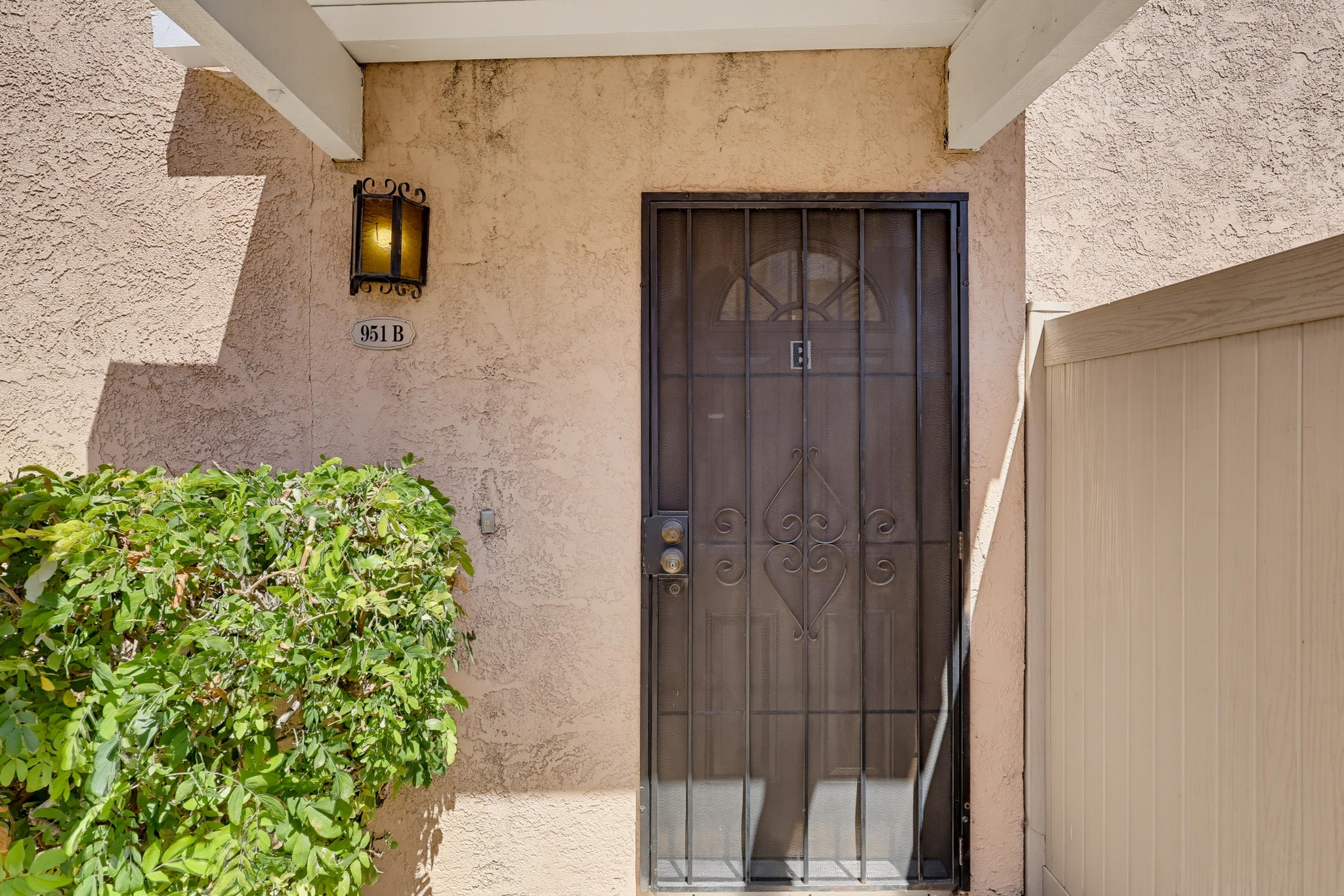 Virtual tour photo 10 of 76 for 951 Las Lomas Dr B