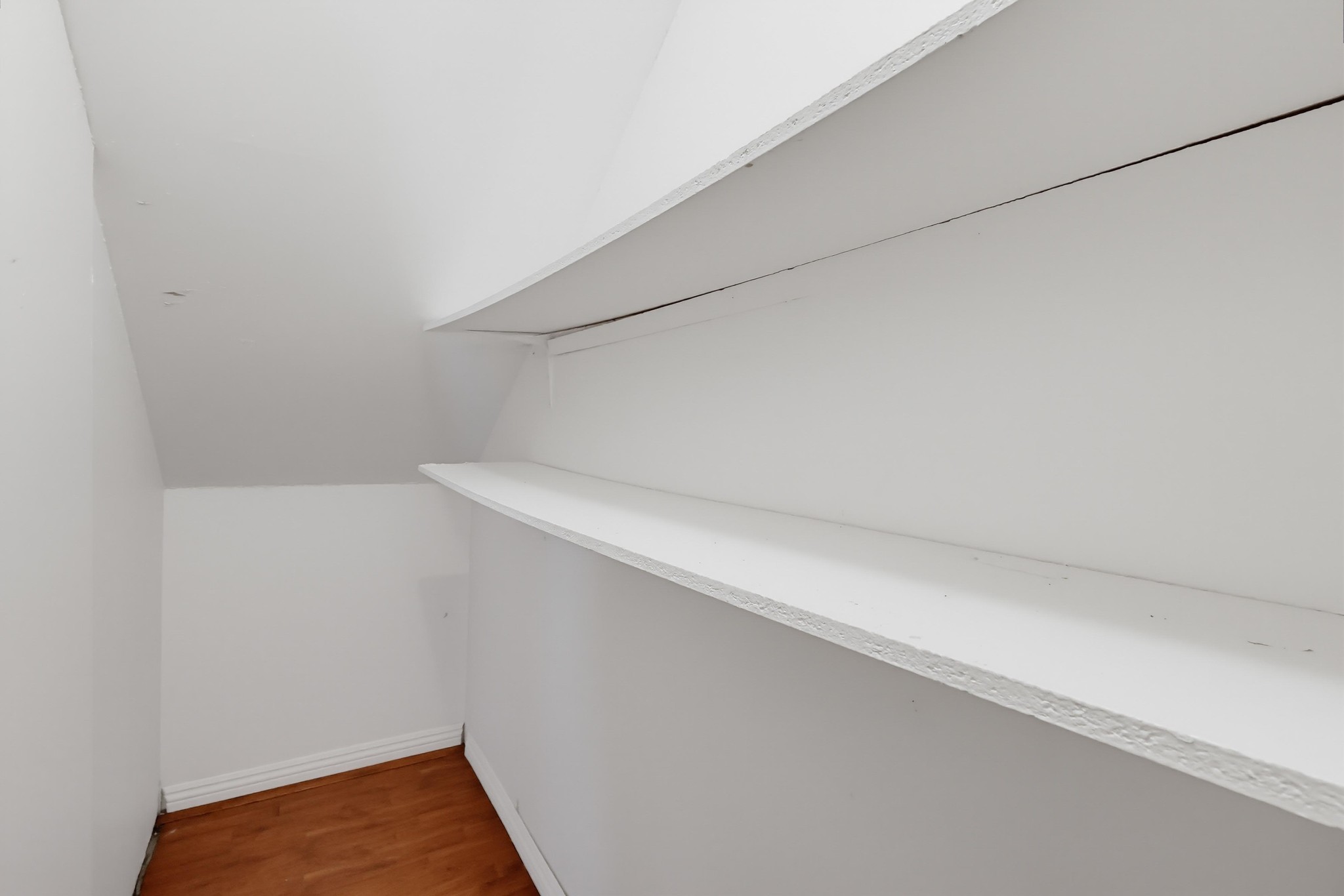 Virtual tour photo 35 of 76 for 951 Las Lomas Dr B