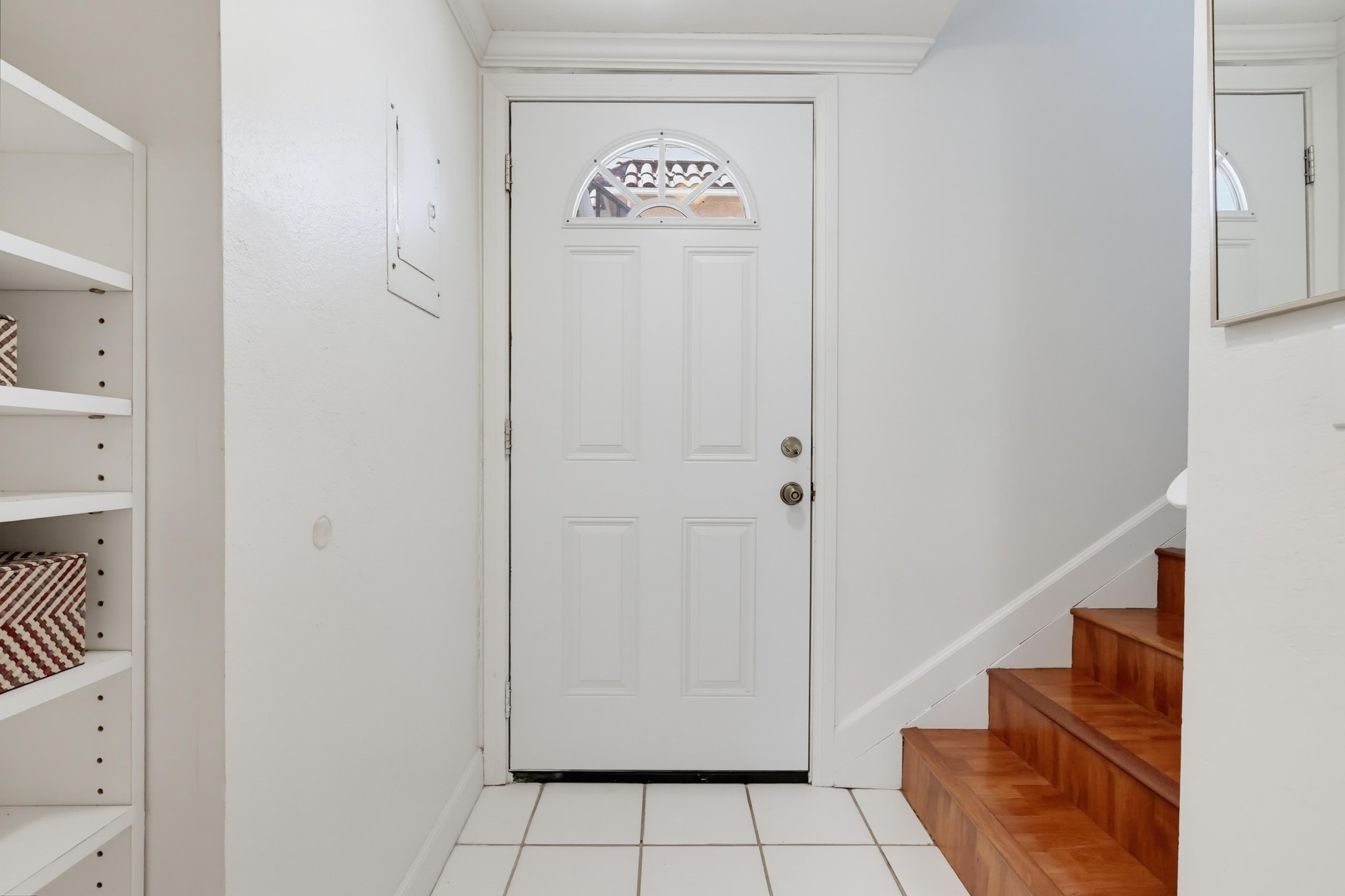 Virtual tour photo 36 of 76 for 951 Las Lomas Dr B