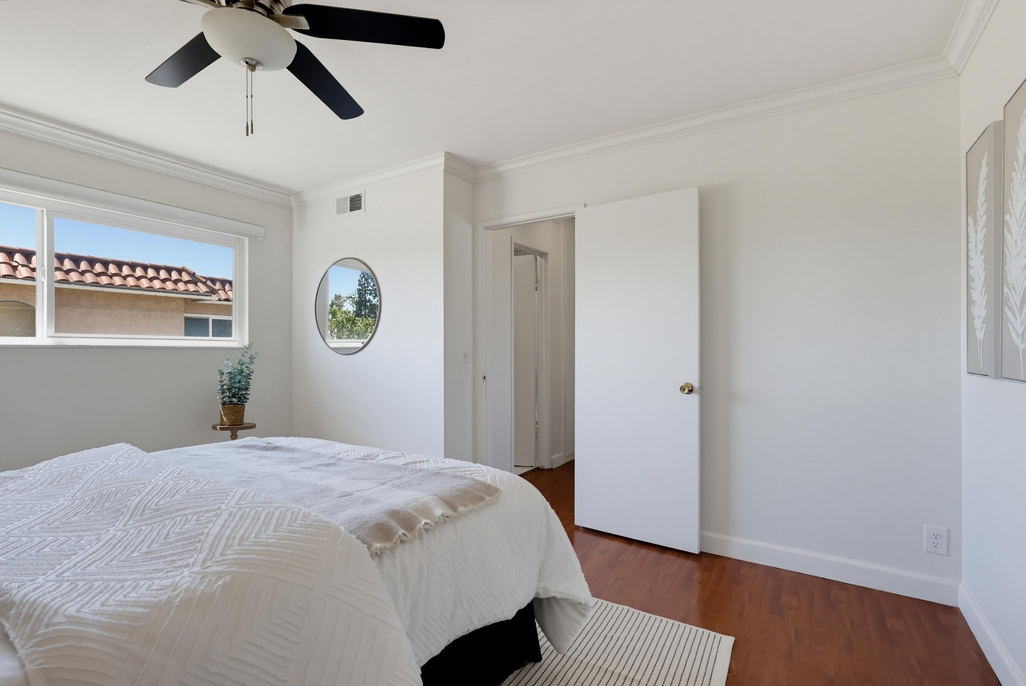 Virtual tour photo 59 of 76 for 951 Las Lomas Dr B