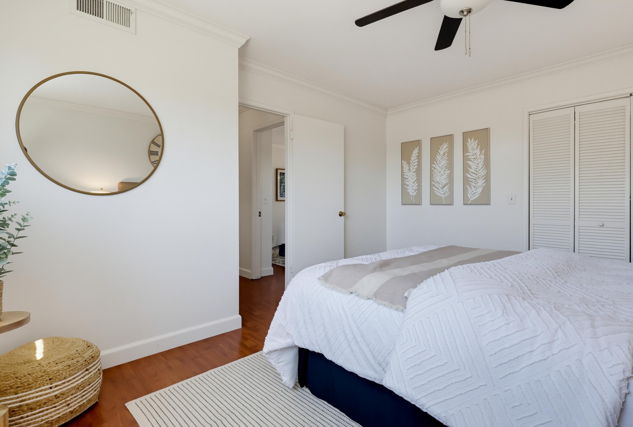 Virtual tour photo 61 of 76 for 951 Las Lomas Dr B