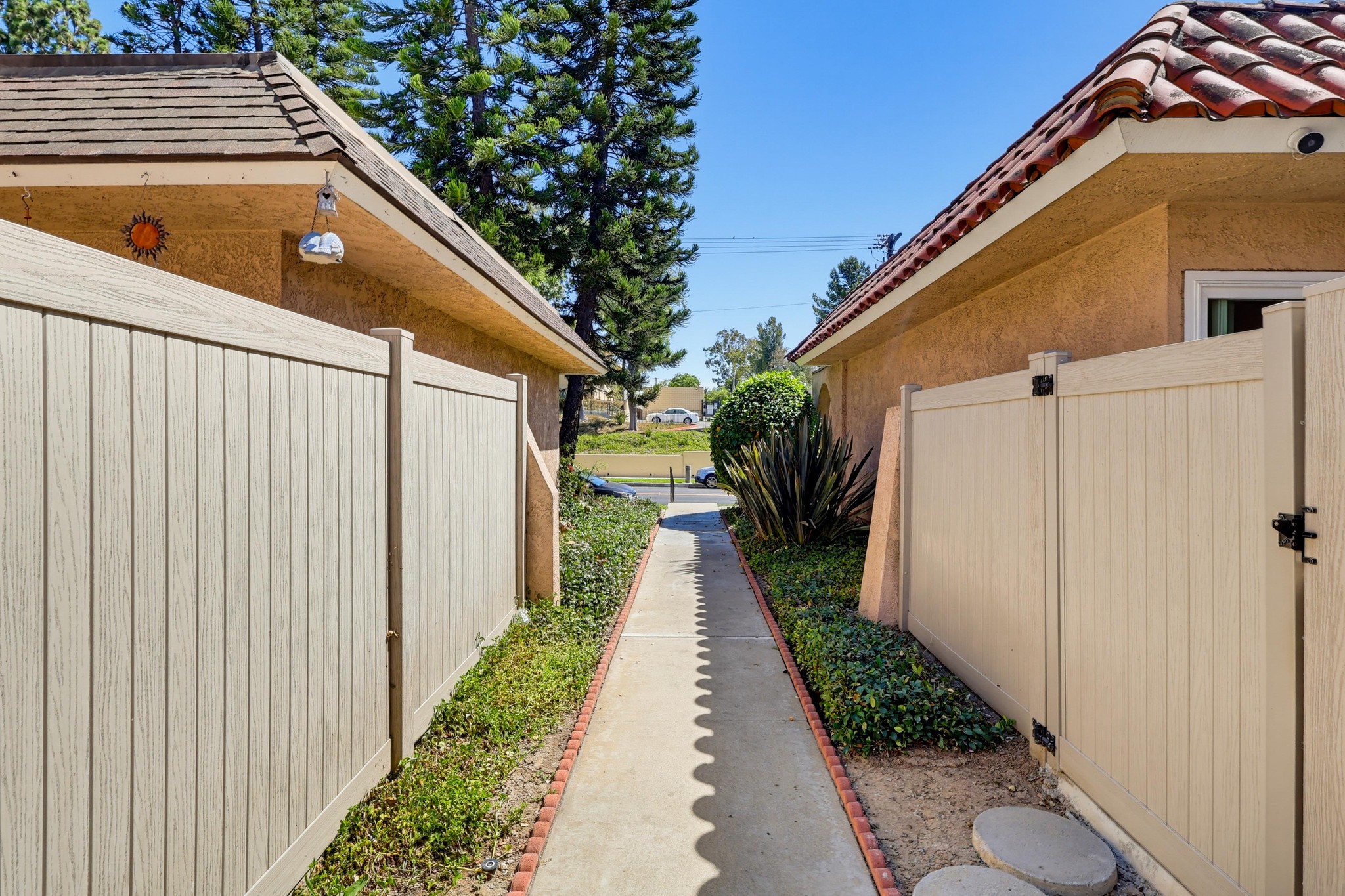Virtual tour photo 63 of 76 for 951 Las Lomas Dr B