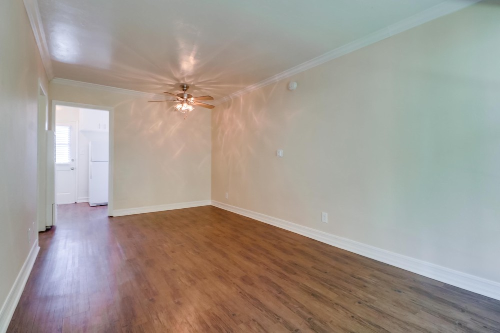Virtual tour photo 8 of 23 for 951 Opal St