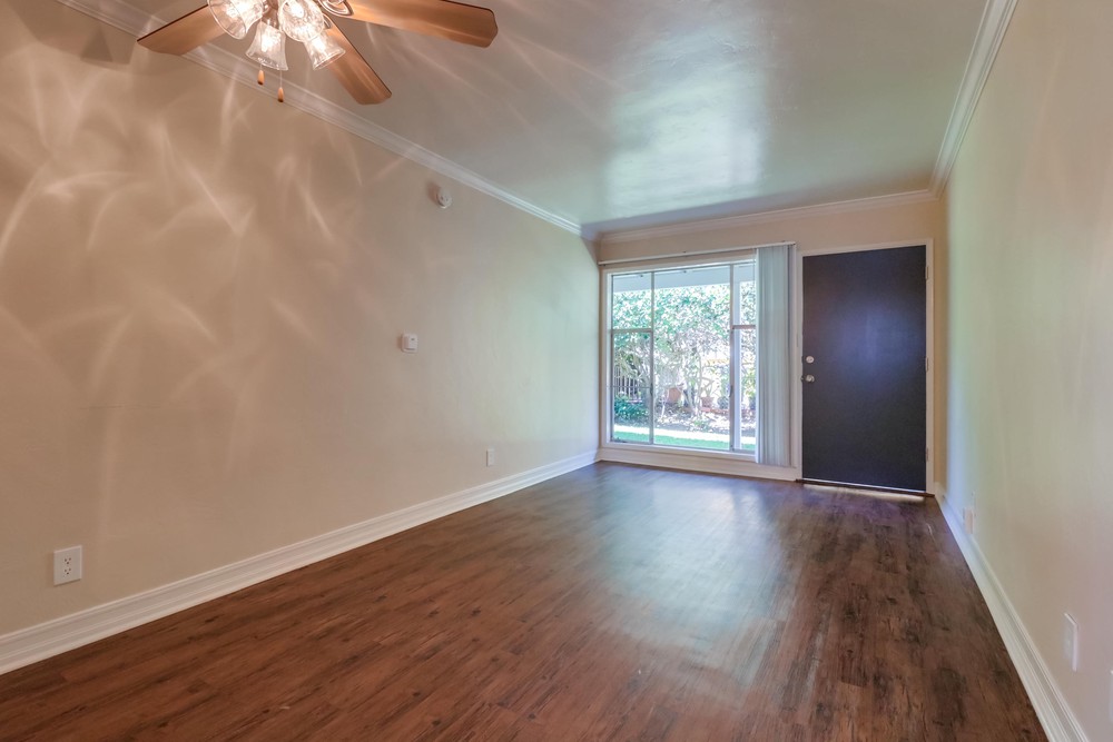 Virtual tour photo 9 of 23 for 951 Opal St
