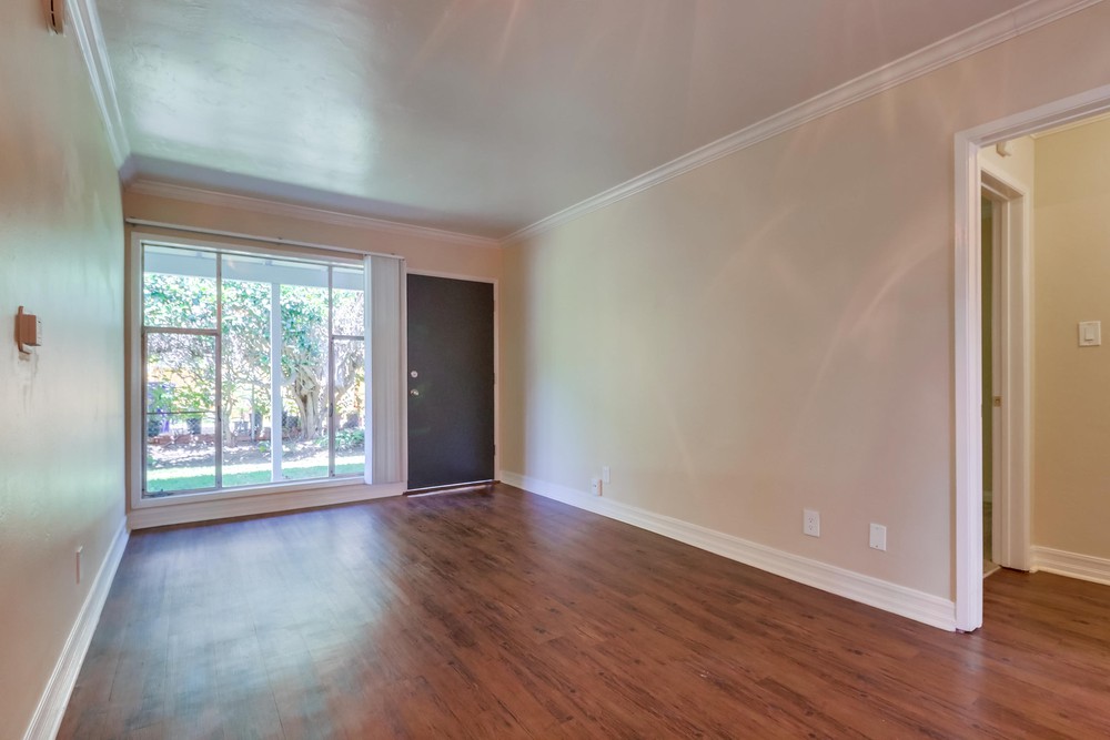 Virtual tour photo 10 of 23 for 951 Opal St