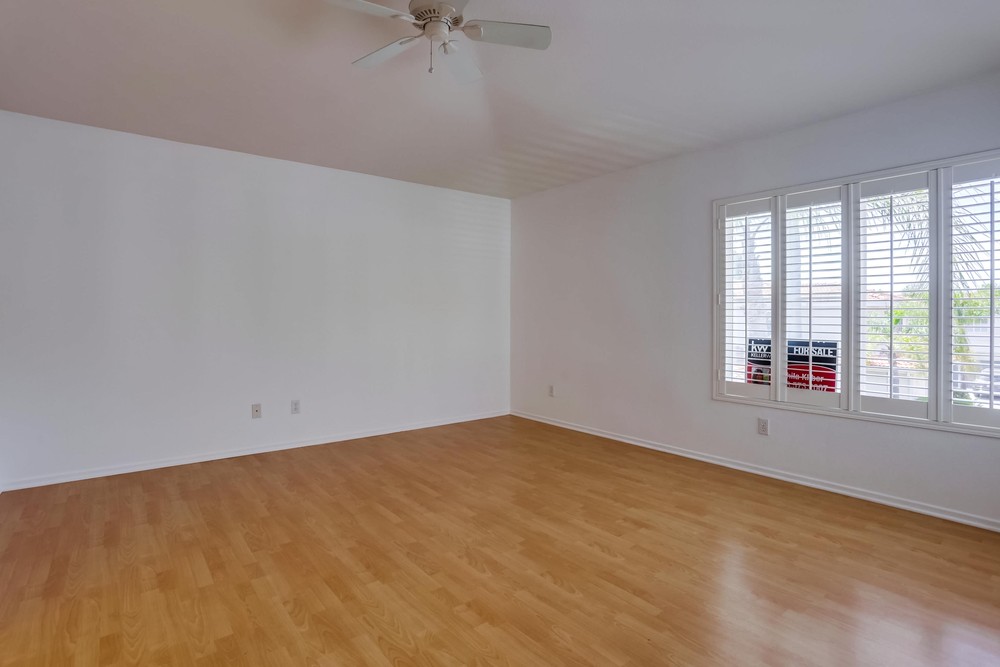 Virtual tour photo 16 of 31 for 9510 Compass Point Dr S UNIT 5