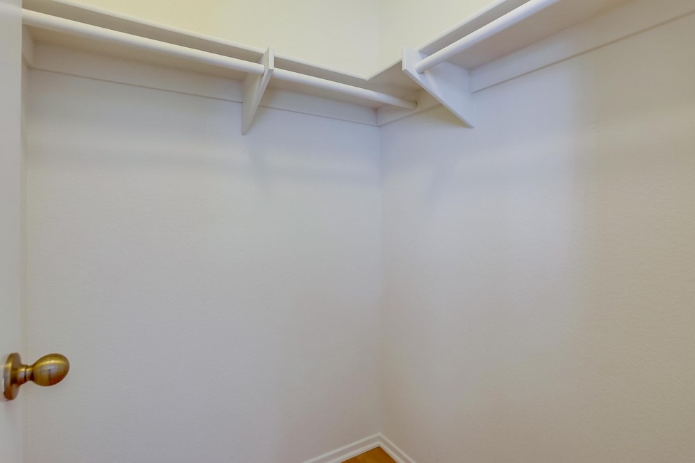 Virtual tour photo 27 of 31 for 9510 Compass Point Dr S UNIT 5
