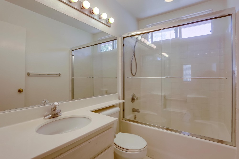 Virtual tour photo 28 of 31 for 9510 Compass Point Dr S UNIT 5