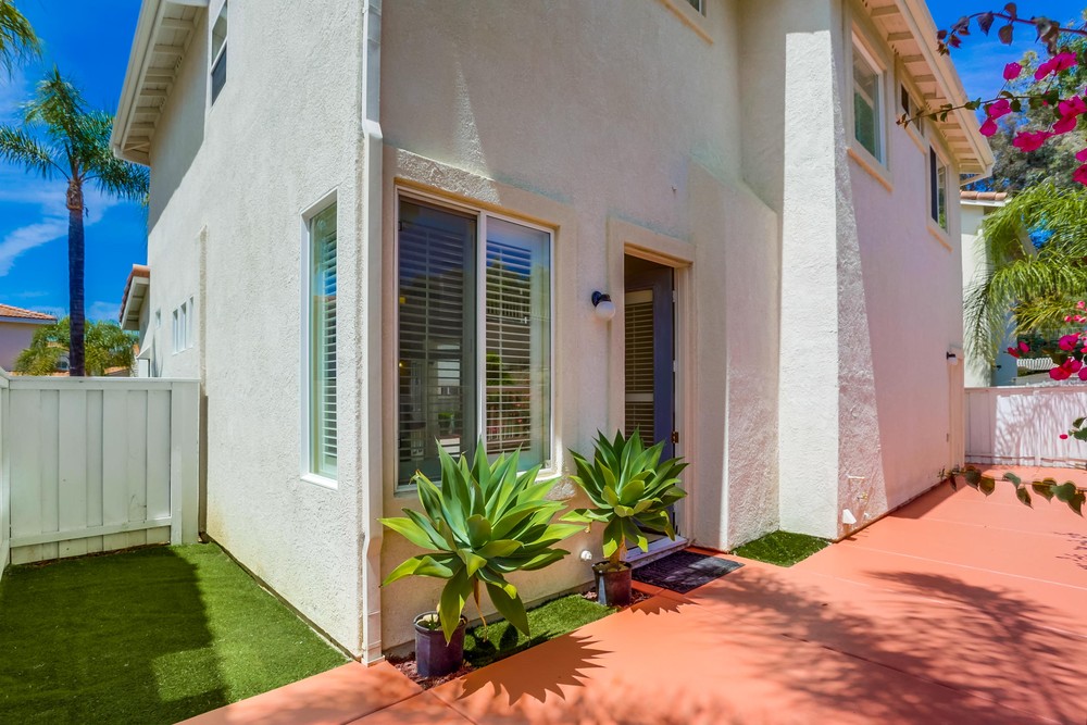 Virtual tour photo 29 of 31 for 9510 Compass Point Dr S UNIT 5