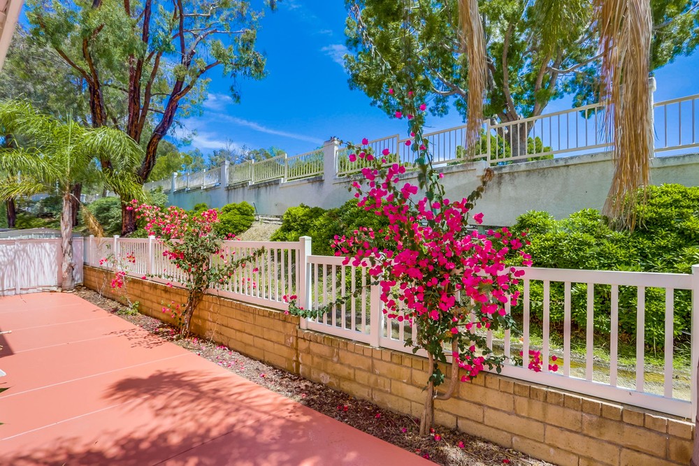 Virtual tour photo 30 of 31 for 9510 Compass Point Dr S UNIT 5