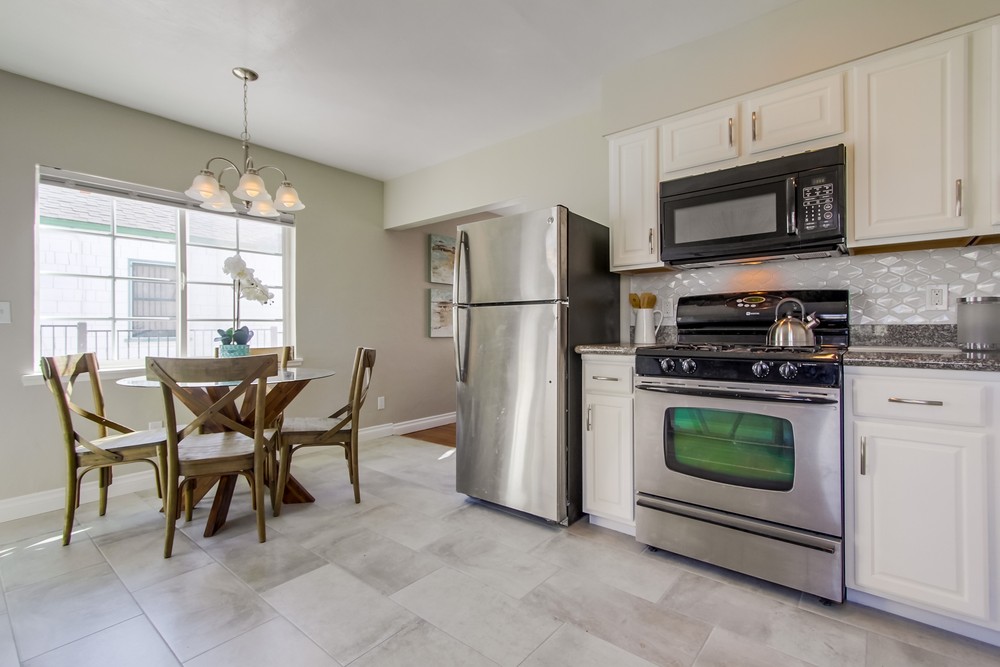 Virtual tour photo 21 of 38 for 952 Missouri St