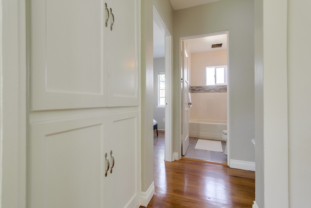 Virtual tour photo 23 of 38 for 952 Missouri St