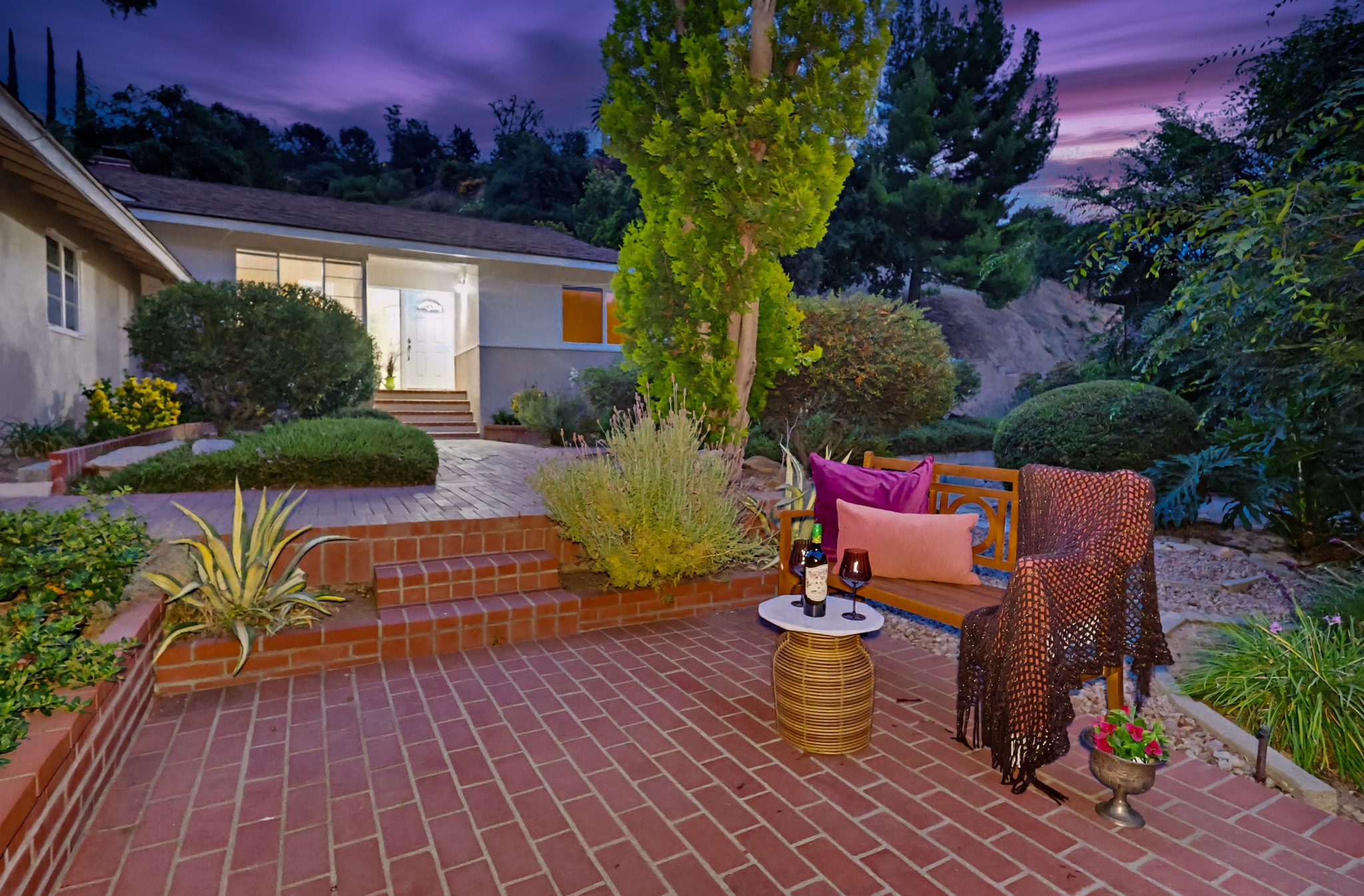 Virtual tour photo 7 of 135 for 9522 Cedarvale Rd