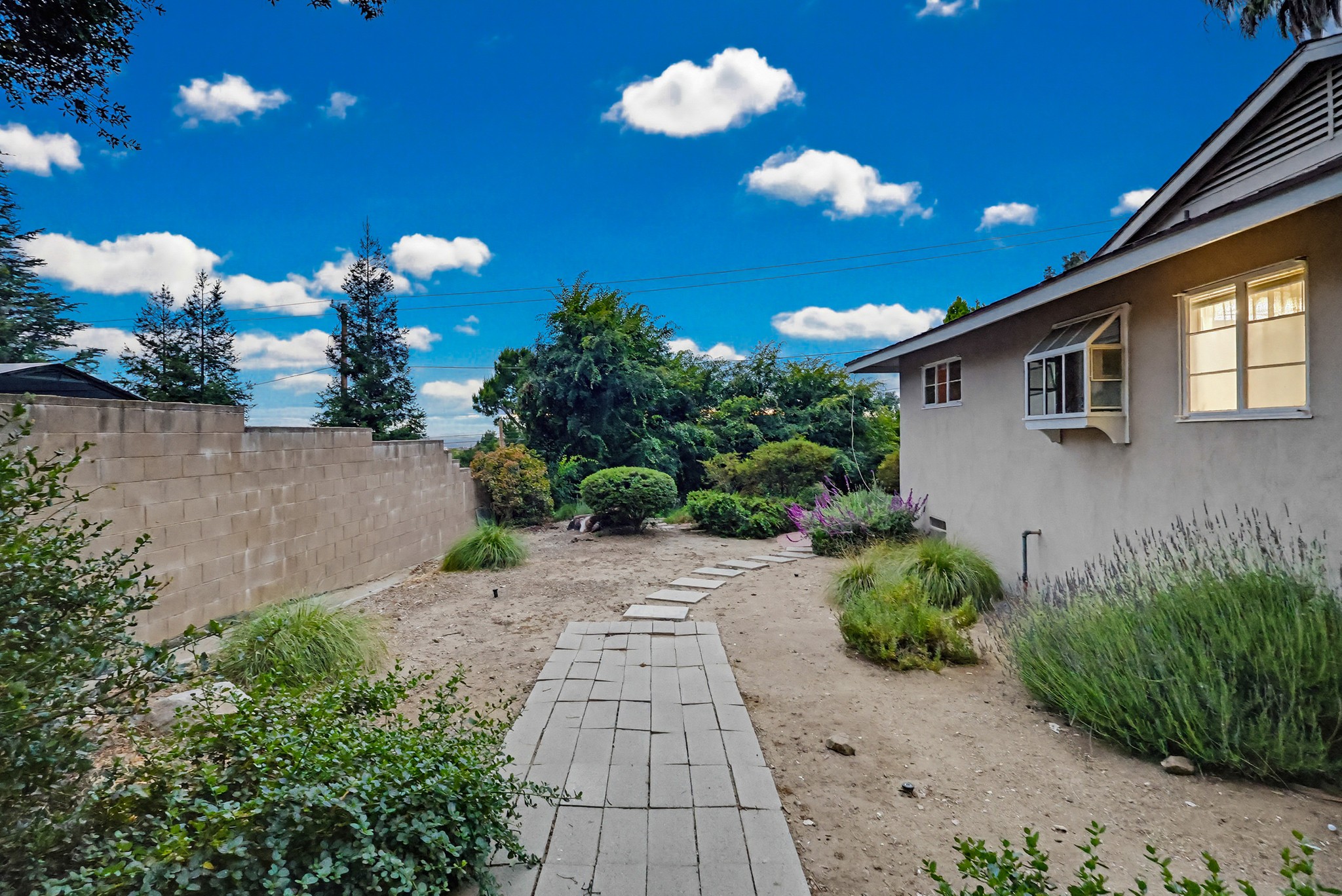Virtual tour photo 20 of 135 for 9522 Cedarvale Rd
