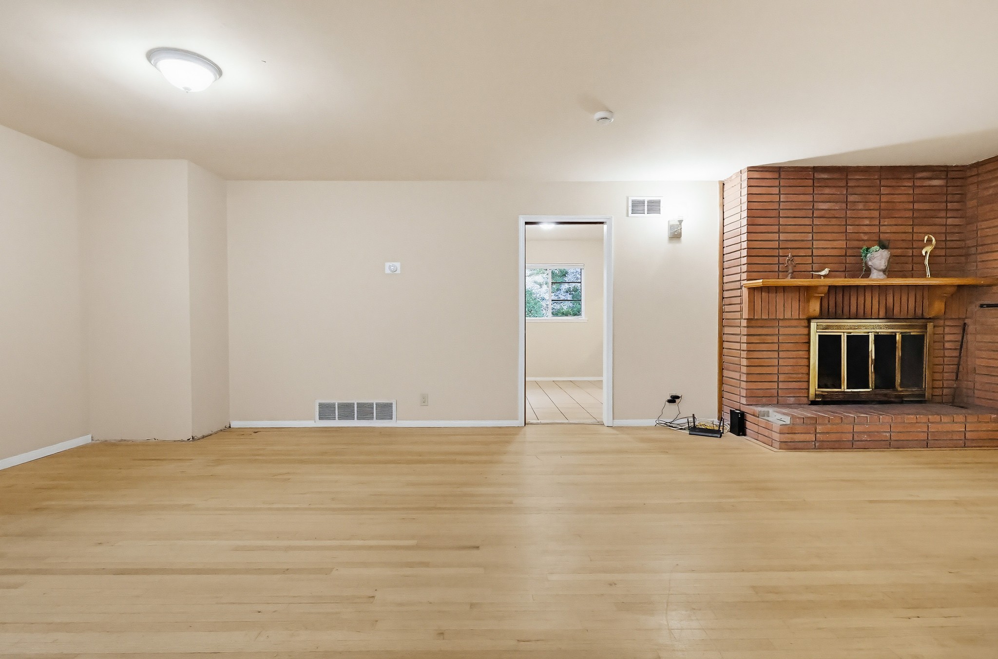 Virtual tour photo 37 of 135 for 9522 Cedarvale Rd
