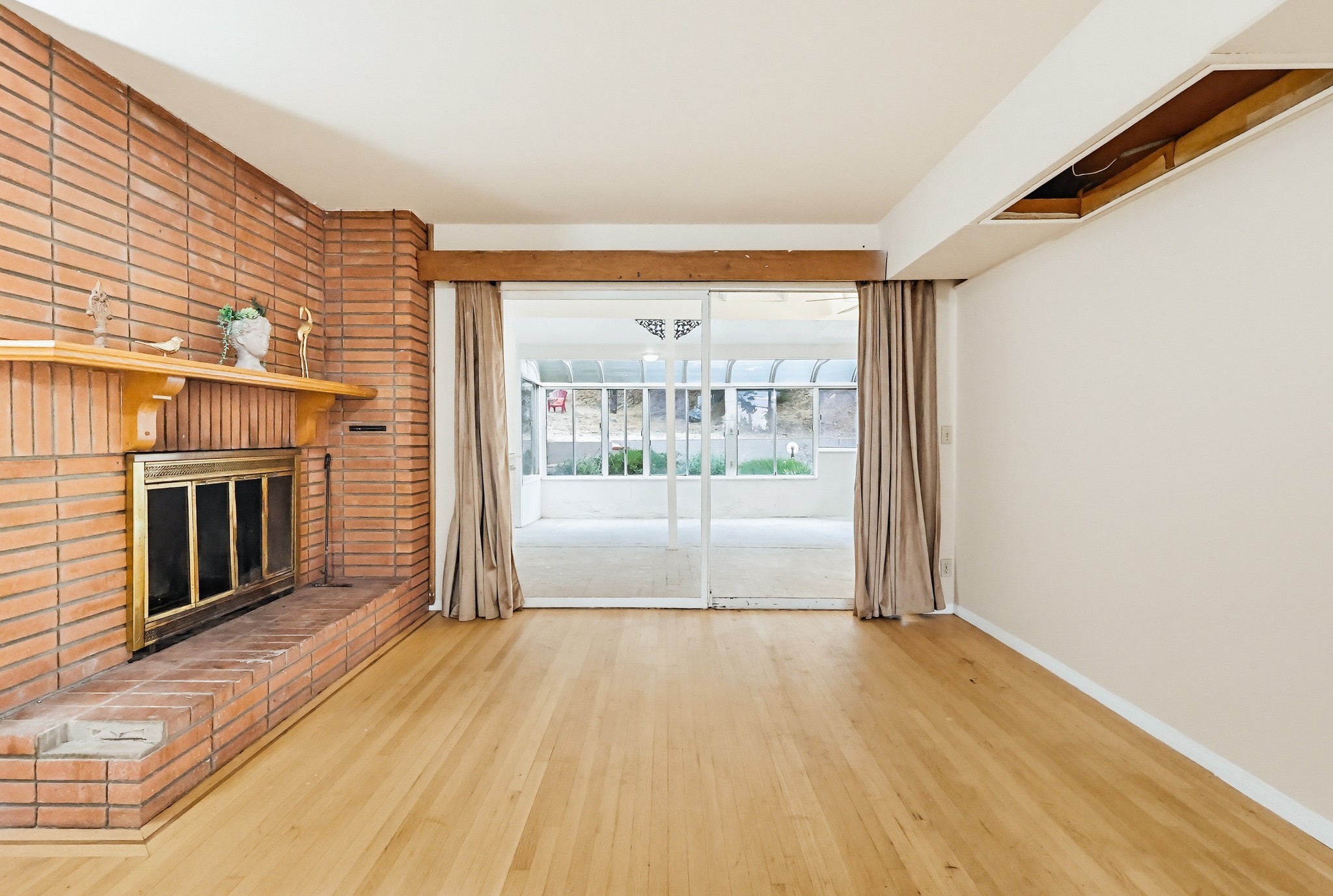 Virtual tour photo 46 of 135 for 9522 Cedarvale Rd