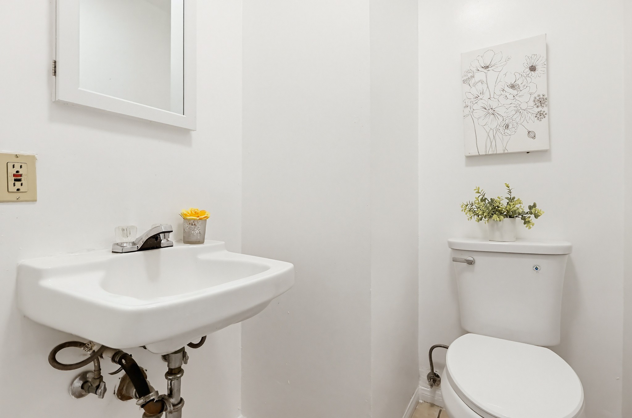 Virtual tour photo 84 of 135 for 9522 Cedarvale Rd