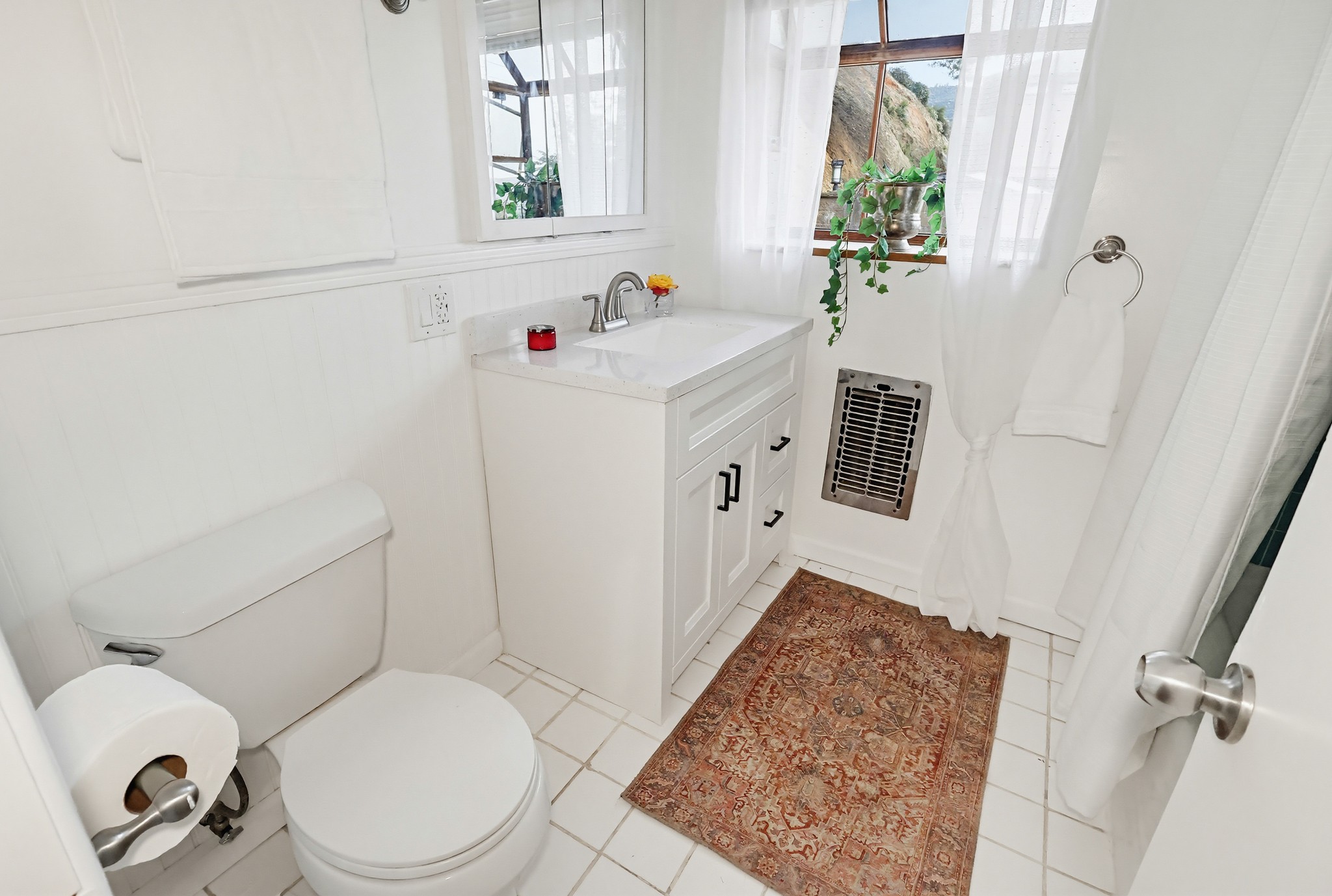 Virtual tour photo 64 of 135 for 9522 Cedarvale Rd