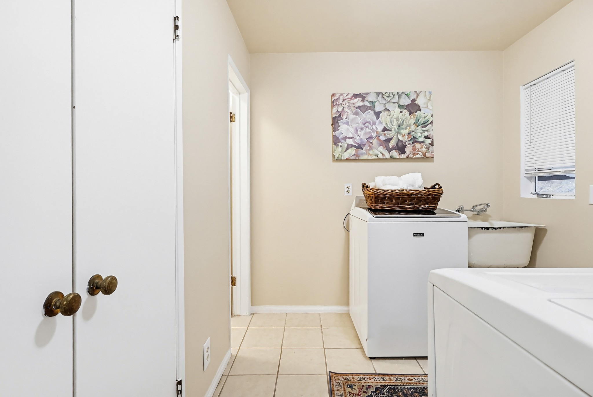 Virtual tour photo 79 of 135 for 9522 Cedarvale Rd